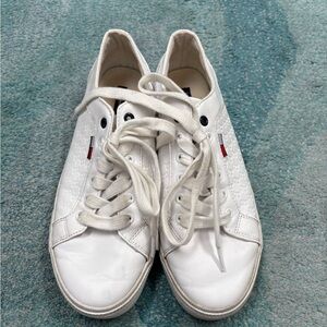 Tommy Hilfiger Classic White Lace-Up Sneakers, Women’s Sz 8.5